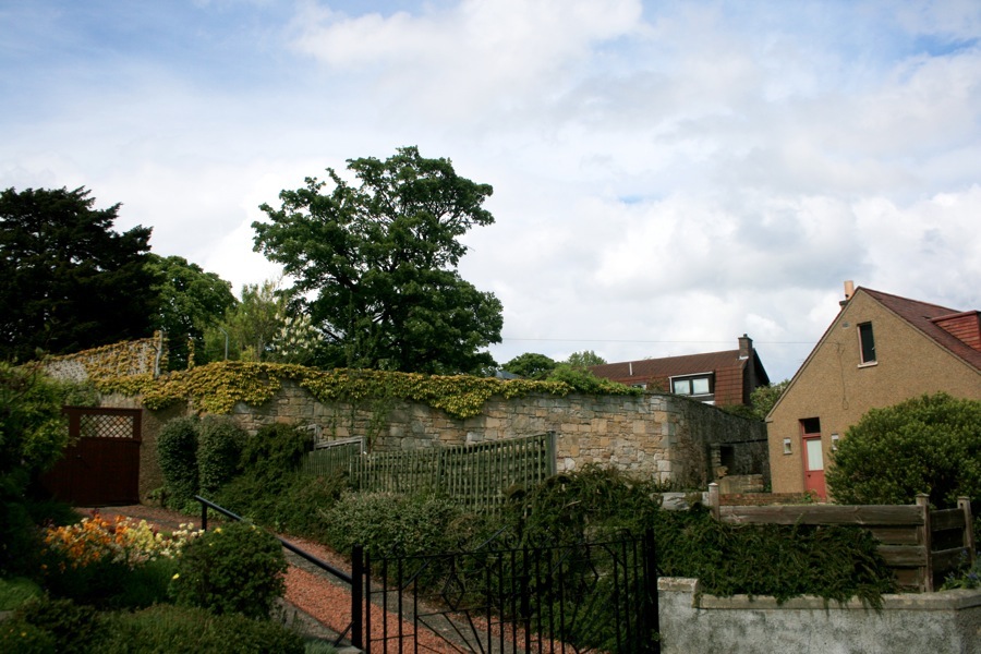 Grange House (site of) Castle in Edinburgh, Midlothian Stravaiging